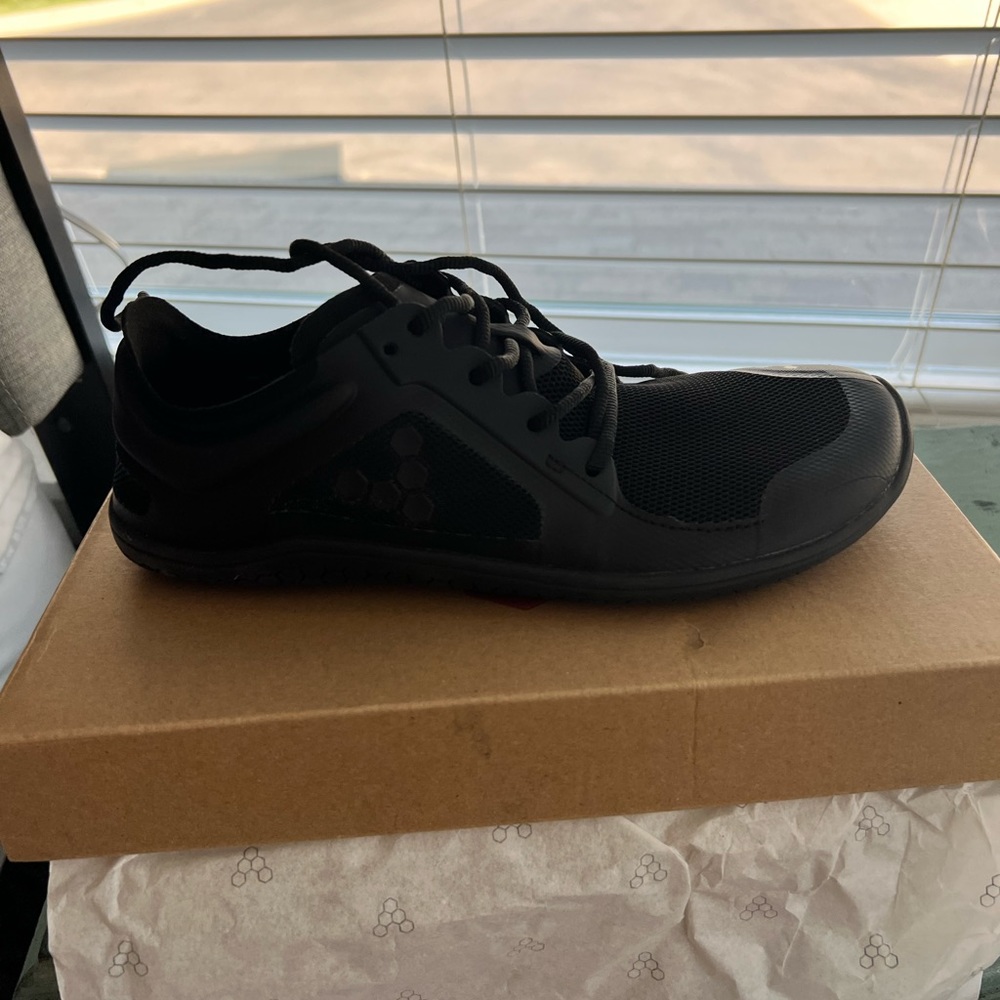 Vivobarefoot Primus Lite III
